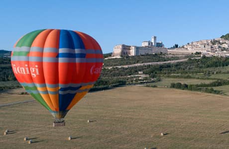 Experience: Hot air balloon tour to discover Umbria from above. Le Muse holiday apartments in Bevagna, Umbria, Italy