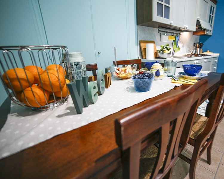 Il tavolo della cucina è grande e allungabile - Appartamenti Vacanze Le Muse Bevagna, Umbria, Italia