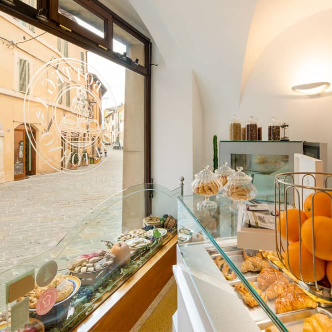 La Bottega del Forno pastry shop and bakery in Bevagna. Le Muse vacation apartments Umbria, Italy